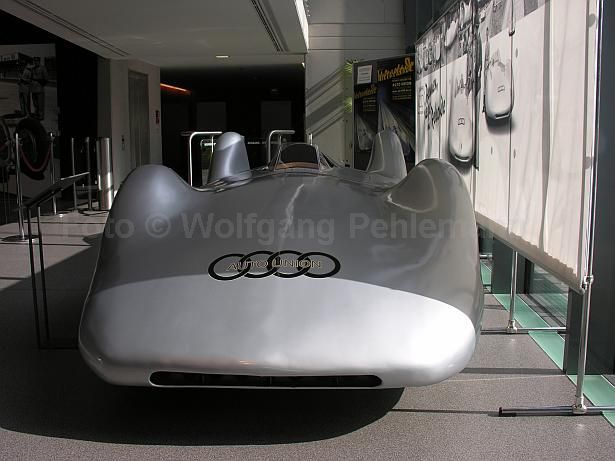 Foto  Wolfgang Pehlemann Wiesbaden - Horch-Werke Automobilmuseum Horch-Museum Zwickau Wanderer Auto-Union Audi Trabant PICT1899