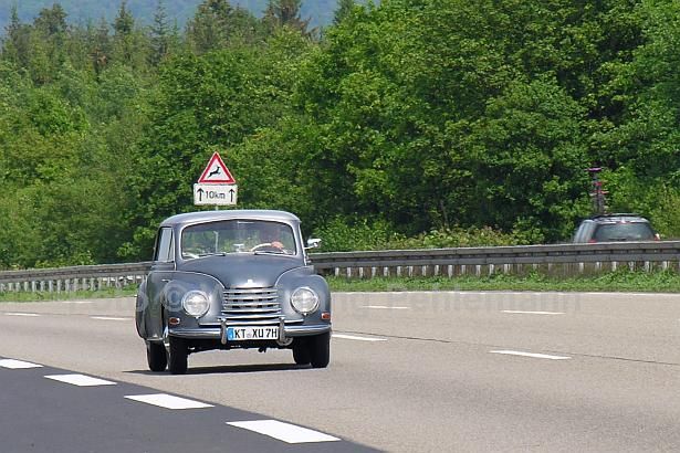 Foto  Wolfgang Pehlemann Wiesbaden - die Autos von gestern hier ein schner  DKW 3=6